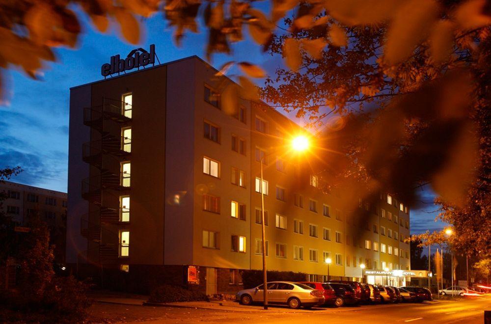 Elbotel Rostock By Centro Bagian luar foto